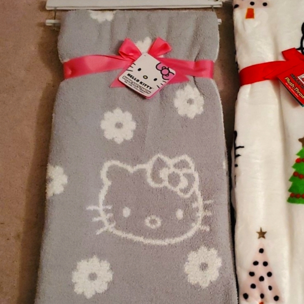 Gray Hello Kitty Super Soft Blanket Throw